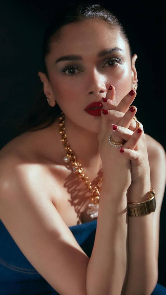 इस हसीना ने 21 में की शादी 25 में हुआ तलाक, अब 7 साल बड़े एक्टर संग की सगाई