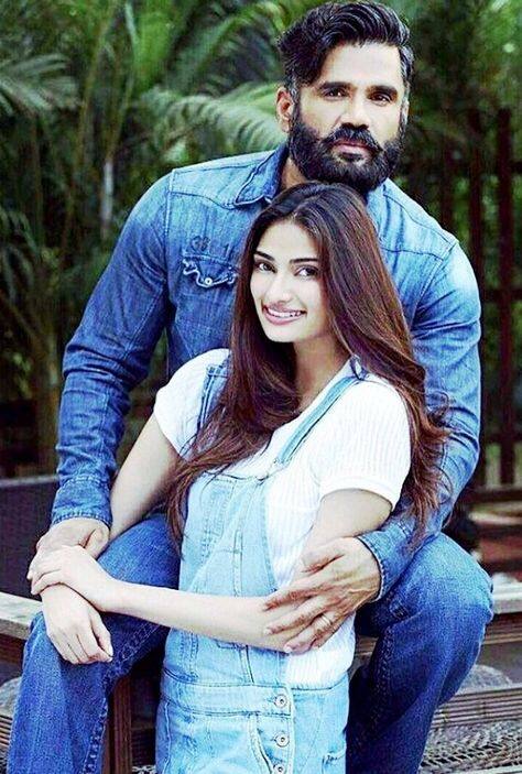 ਸੁਨੀਲ ਸ਼ੈੱਟੀ ਦੀ ਪ੍ਰਤੀਕਿਰਿਆ ਹੁਣ ਚਰਚਾ ਦਾ ਵਿਸ਼ਾ ਬਣ ਗਈ ਹੈ। ਸੁਨੀਲ ਸ਼ੈੱਟੀ ਦੇ ਇਸ ਬਿਆਨ ਨੇ ਸੋਸ਼ਲ ਮੀਡੀਆ 'ਤੇ ਹਲਚਲ ਮਚਾ ਦਿੱਤੀ ਹੈ।