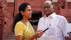 सुप्रिया सुले ने Whatsapp Status से विरोधियों पर कसा तंज, शरद पवार की तस्वीर के साथ लिखा- 'चाहे जो हो...'