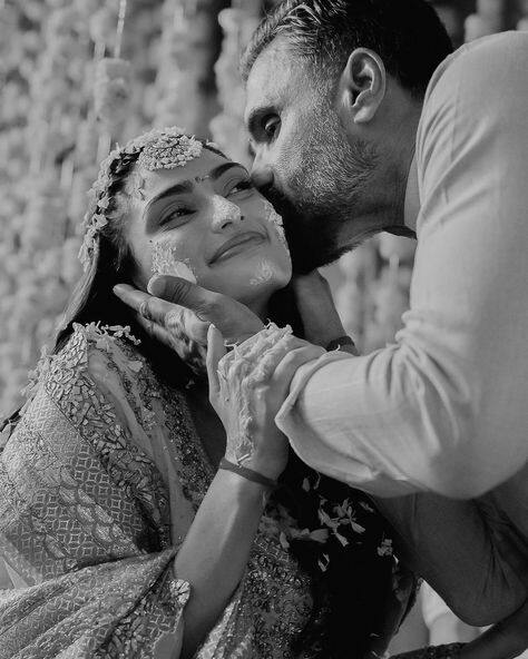 ਹਾਲਾਂਕਿ ਜੋੜੇ ਦੇ ਪੱਖ ਤੋਂ ਅਜੇ ਤੱਕ ਅਜਿਹੀ ਕੋਈ ਜਾਣਕਾਰੀ ਸਾਹਮਣੇ ਨਹੀਂ ਆਈ ਹੈ। ਪਰ ਸੁਨੀਲ ਸ਼ੈੱਟੀ ਦੀ ਗੱਲ ਸੁਣਨ ਤੋਂ ਬਾਅਦ ਇਹ ਅੰਦਾਜ਼ਾ ਲਗਾਇਆ ਜਾ ਸਕਦਾ ਹੈ ਕਿ ਰਾਹੁਲ ਅਤੇ ਆਥੀਆ ਜਲਦ ਹੀ ਖੁਸ਼ਖਬਰੀ ਸ਼ੇਅਰ ਕਰ ਸਕਦੇ ਹਨ।