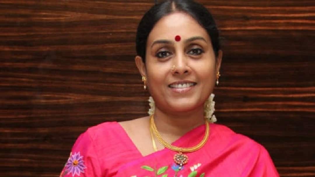 Saranya Ponvannan: கொலை மிரட்டல் வழக்கில் சரண்யா பொன்வண்ணன் மீது போலீசில் புகார்.. நடந்தது என்ன?