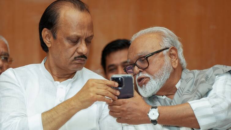 Maharashtra NCP Candidates List Ajit Pawar will give ticket to Chhagan Bhujbal From Nashik NCP Candidates List: महायुती में इन सीटों पर सुलझा पेंच? यहां से आज उम्मीदवारों का एलान कर सकते हैं अजित पवार