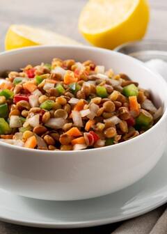 Sprouts Dishes: स्प्राउट्स से बनती हैं ये 5 डिश, जो हेल्दी भी है और टेस्ट का तो कोई जवाब नहीं