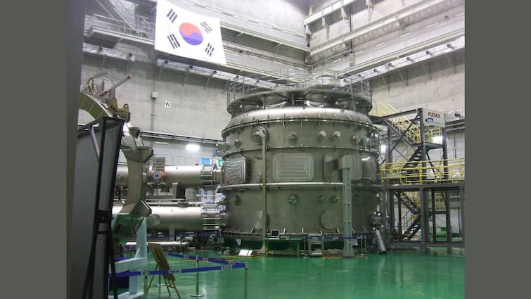 Korean Artificial Sun Sets Record At 100 Million Degrees Celsius Temperature 7 Times Hotter Than Sun Core Know More ABPP Korean 'Artificial Sun' Sets Record At A Temperature 7 Times Hotter Than The Sun's Core. Know Significance