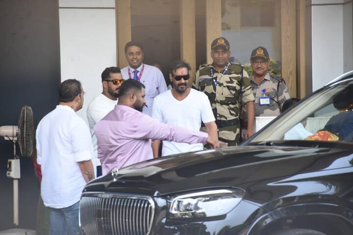 Ajay, who was last seen in 'Shaitaan', was wearing a white T-shirt, and black joggers. He was sporting sunglasses.