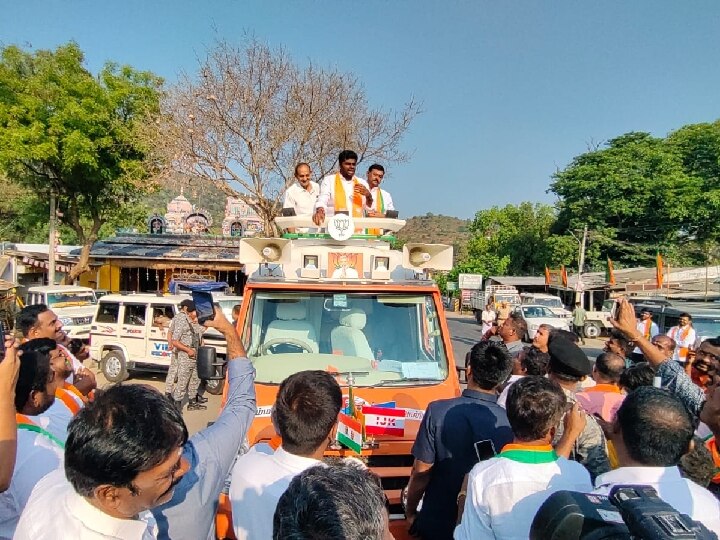 சாராயத்தை குடித்து வயிற்றை புண்ணாக்காமல் கள்ளை குடிக்கலாம் -  அண்ணாமலை