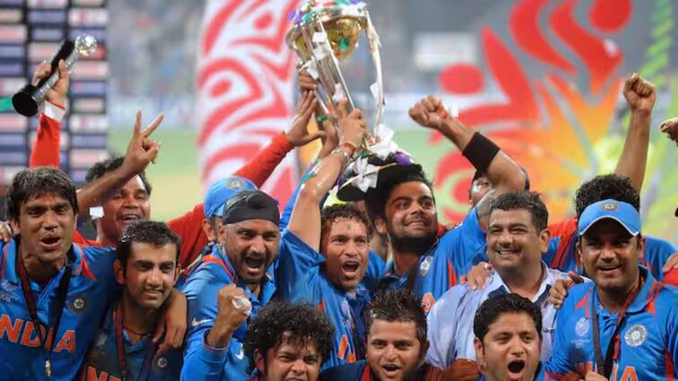 indian cricket team on this day won odi world cup 2024 after 28 years in ms dhoni’s captaincy tamil news World Cup 2011: 28 ஆண்டுகால வறட்சியை தீர்த்த தோனி படை.. 2011 உலகக் கோப்பையை வென்ற தினம் இன்று..!