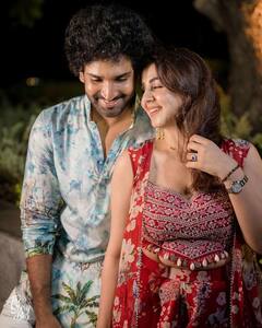 Nikki Galrani - Aadhi : நீ கவிதைகளா..? நிக்கி கல்ராணி - ஆதியின் காதல் பொங்கும் புகைப்படங்கள்!