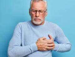 Heart Attack: ਹਾਰਟ ਅਟੈਕ ਤੋਂ ਪਹਿਲਾਂ ਜਬਾੜੇ ਅਤੇ ਦੰਦ ‘ਚ ਨਜ਼ਰ ਆਉਂਦੇ ਆਹ ਲੱਛਣ, ਨਾ ਕਰੋ ਨਜ਼ਰਅੰਦਾਜ਼ ਨਹੀਂ ਤਾਂ...