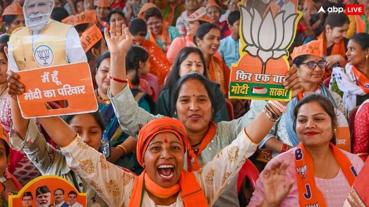 Desh Ka Mood ABP Cvoter Survey AAP swept Delhi Assembly for two consecutive terms but BJP NDA Narendra Modi first choice for PM Know what survey tells ABP Cvoter Survey 2024: लगातार दो बार से AAP कर रही दिल्ली विधानसभा में सूपड़ा साफ, फिर भी PM के तौर पर नरेंद्र मोदी ही पहली पसंद, जानें क्या कह रहा सर्वे