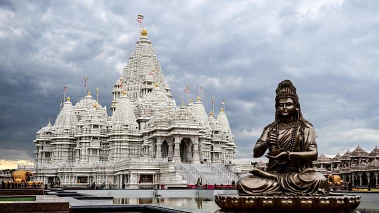 US India American Lawmakers Temple Attacks Ask For Briefing On Hate Crimes Against Hindus India-American Lawmakers Raise Issue Of Temple Attacks In US, Ask For Briefing On 'Hate Crimes Against Hindus'