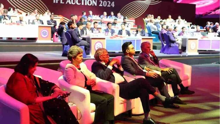 bcci and ipl team owners meeting on 16th april at ahmedabad for ipl 2025 mega auction IPL 2025 Mega Auction: முக்கிய முடிவுகள் எடுக்க வாய்ப்பாம்.. 10 ஐபிஎல் அணி உரிமையாளர்களையும் அழைத்துள்ள பிசிசிஐ..!