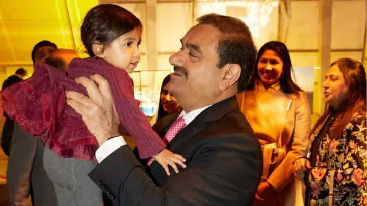 adani group  gautam-adani x handle post said-about-his-granddaughter Gautam Adani:  'বিশ্বের সব সম্পদ ফ্যাকাশে হয়ে যায় ওর চোখের কাছে',গৌতম আদানির মুখে কার নাম ?