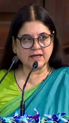 Lok Sabha Election: वरुण गांधी का टिकट कटने पर बोलीं मेनका गांधी | ABP Shorts