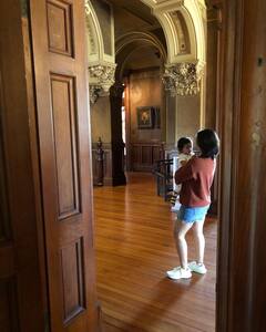 लहान मुल सांभाळायला अख्ख गाव लागतं.. लेकीबद्दल मृणाल दुसानिस म्हणाली..