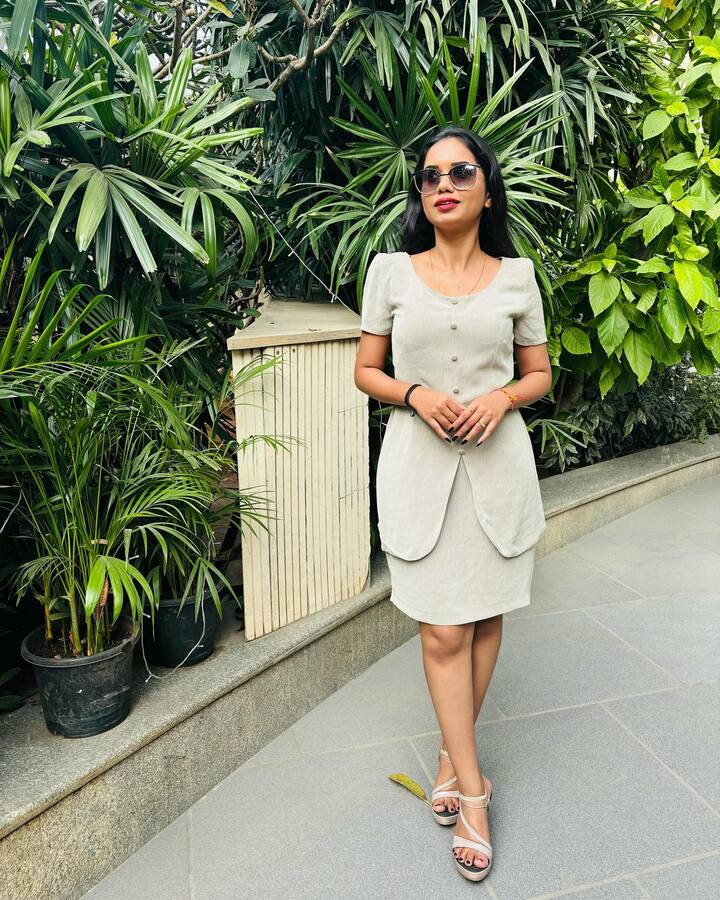 आयपीएलच्या 17 व्या हंगामाला दणक्यात सुरुवात झाली. चाहत्यांचं मनोरंजन करण्याची कोणताही संधी जिओ आणि स्टार यांच्याकडून सोडली जात नाही.