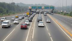 Toll Plaza Misbehavior: टोल बूथ पर हो रही है बदसलूकी तो कहां कर सकते हैं शिकायत?