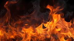 शादी के लिए राजी न होने पर युवती पर पेट्रोल डालकर लगाई आग, गंभीर