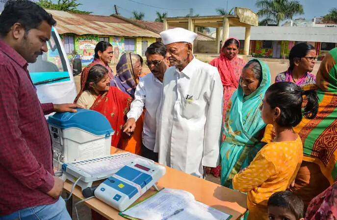 વાસ્તવમાં ચૂંટણી પંચે લોકસભા ચૂંટણીની તારીખોની જાહેરાત કરી દીધી છે, ત્યારબાદ હવે મતદાનની તૈયારીઓ ચાલી રહી છે.