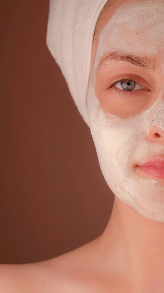 సమ్మర్​లో ఈ మిస్టేక్స్ చేస్తే మీ స్కిన్ పాడైపోతుంది