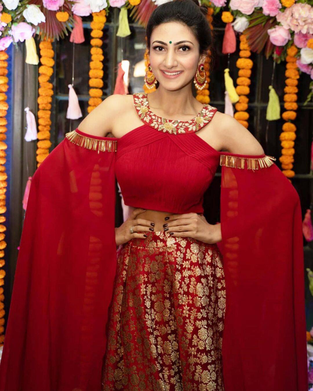 कौन हैं प्रियंका चोपड़ा की होने वाली भाभी नीलम उपाध्याय? खूबसूरती में देती हैं बॉलीवुड हसीनाओं को मात!