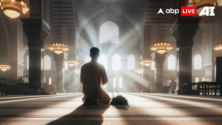 ramadan 2024 know about itikaf muslim worships allah for forgiveness in loneliness Itikaf: रमजान के तीसरे अशरे में 'एतिकाफ' पर बैठने की क्या है फजीलत? दुनिया से अलग होकर खुदा से लौ लगाता है मुसलमान
