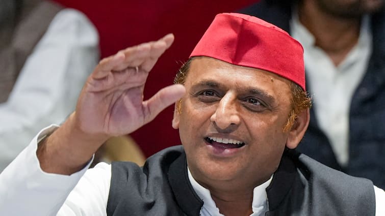 Meerut Lok Sabha Election 2024: लोकसभा चुनाव के लिए सपा ने फिर बदला उम्मीदवार, अतुल प्रधान बोले- 'अखिलेश का फैसला...' up lok sabha election 2024 samajwadi party changed candidate from meerut lok sabha atul pradhan vs yogesh sunita Meerut Lok Sabha Election 2024: लोकसभा चुनाव के लिए सपा ने फिर बदला उम्मीदवार, अतुल प्रधान बोले- 'अखिलेश का फैसला...'
