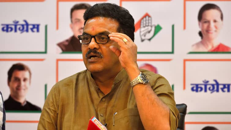 Congress President Mallikarjun Kharge Expels Sanjay Nirupam For 6 Year Over Anti Party Statements Congress Expels Sanjay Nirupam For 6 Years Over Indiscipline And Anti-Party Statements