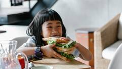 Breakfast Ideas for School Going Kids : ब्रेकफास्टमध्ये मुलांना द्या 'या' हेल्दी गोष्टी, जाणवणार नाही पोषक तत्वांची कमतरता!