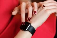 Beauty Tips: आपके नाखूनों से भी नहीं हटती नेल पॉलिश, तो अपना लें ये आसान टिप्स