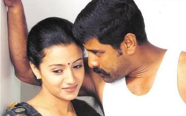 இவன் தானா? இவன் தானா? என சாமி விக்ரமை ஆசையாக ஆசையாக காதலித்து திருமணம் செய்து கொண்ட புவானா
