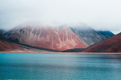 IRCTC Tour: कुछ हजार रुपये में करें लद्दाख की सैर, फ्री में मिल रही होटल से लेकर यह फैसिलिटी