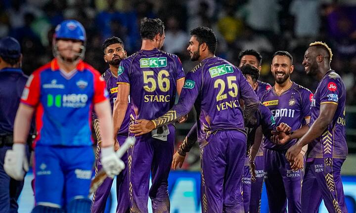 தொடக்கம் முதலே ஆதிக்கம் செலுத்திய கொல்கத்தா அணி 20 ஓவர்கள் முடிவில் 7 விக்கெட்டுகளை இழந்து 272 ரன்கள் சேர்த்தது. சுனில் நரைன் 39 பந்துகளில் 85 ரன்களை குவித்தார்.