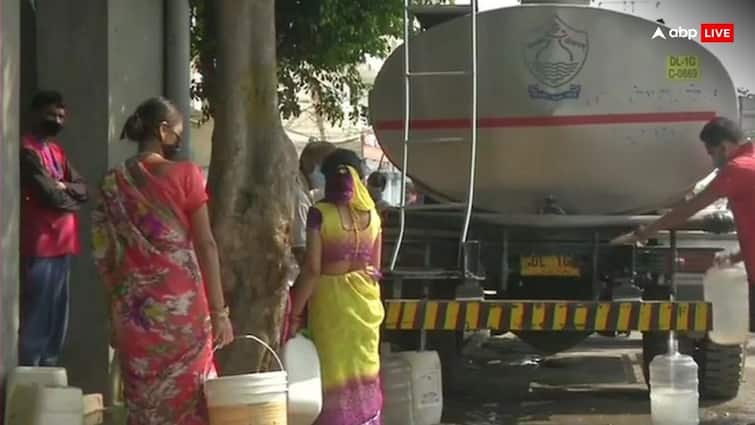 Delhi Jal Board Case: ED ने जब्त की थी दिल्ली जल बोर्ड के अधिकारी की प्रॉपर्टी, कोर्ट बोला- आरोपियों को भी दो चार्जशीट की कॉपी DJB Case Ex Chief Engineer Jagdish Kumar Properties Attached by ED Court takes cognisance of charge sheet directs providing copy to accused ANN Delhi Jal Board Case: ED ने जब्त की थी दिल्ली जल बोर्ड के अधिकारी की प्रॉपर्टी, कोर्ट बोला- आरोपियों को भी दो चार्जशीट की कॉपी