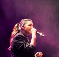 दमदार एक्टिंग करने के साथ ही सुरों की मल्लिका भी हैं ये एक्ट्रेसेस, कई हसीनाओं ने गाए हैं हिट गाने