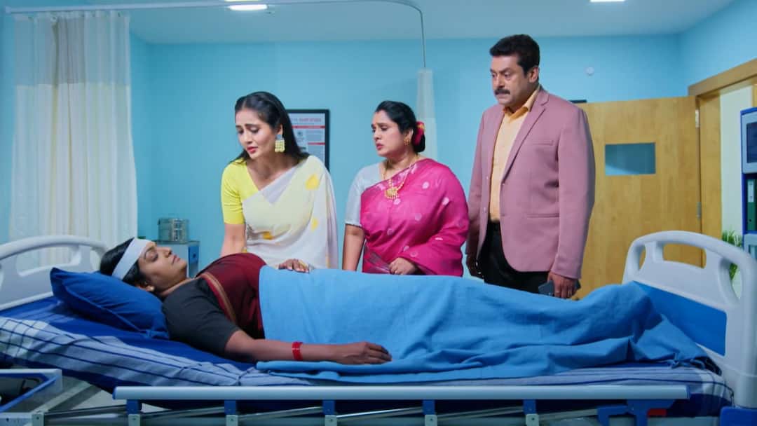karthika deepam idi nava vasantham serial today april 5th episode written update in telugu Karthika Deepam 2 Serial Today April 5th: కార్తీకదీపం 2 సీరియల్: దీప తలపై రాడ్‌తో కొట్టిన రౌడీ, ఇన్నాళ్లకు కన్న తల్లిదండ్రుల చెంతకు దీప.. అక్క అని పిలిచిన జ్యోత్స్న!