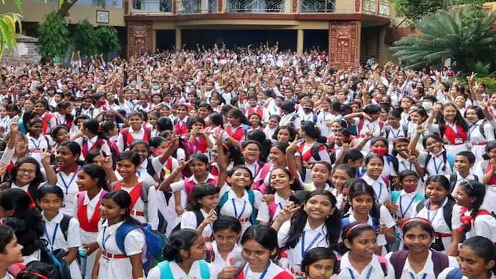 education system annual status report 2023  reveal ABPP 'કોચિંગ રાષ્ટ્ર' બનવા મજબૂર છે ભારત, શિક્ષણ પર આવેલો રિપોર્ટ છે ચોંકાવનારો