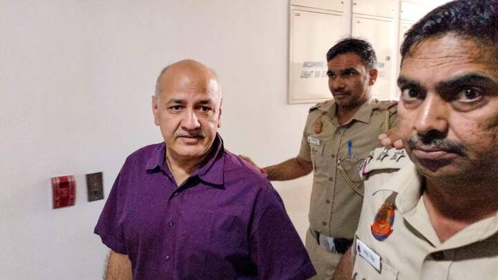 अपने पत्र में मनीष सिसोदिया आगे लिखते हैं,