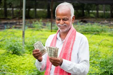 benefit of PM Kisan Maandhan Yojana for farmers pension central govt yojana marathi news agriculture 55 रुपये जमा करा, 3000 रुपये मिळवा; शेतकऱ्यांसाठी खास आहे 'ही' योजना