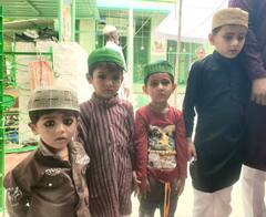 In Photos: जोधपुर में अलविदा जुमे पर मस्जिदों में उमड़ी भीड़, बच्चों से लेकर बुजुर्गों के चेहरे पर दिखी खुशी