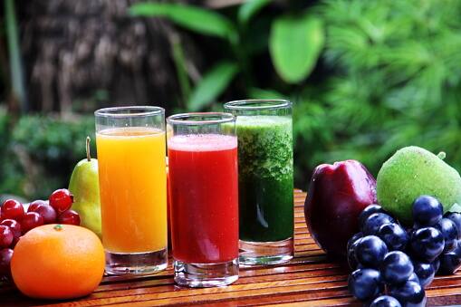Adequate liquid intake is imperative. This will include the consumption of milk and juices of fresh fruits. (Image Source: Getty)