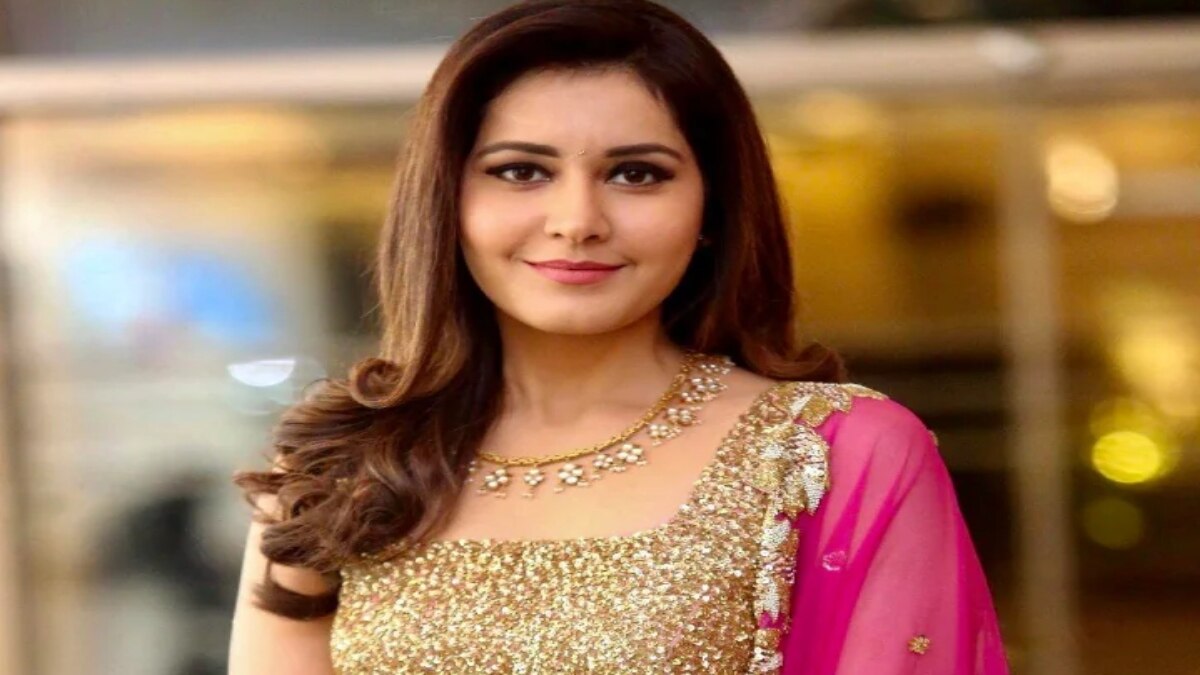 Raashi Khanna: அரண்மனை போல 3ஆவது வீடு வாங்கி குடியேறிய ராஷி கண்ணா.. இத்தனை கோடி மதிப்பா!