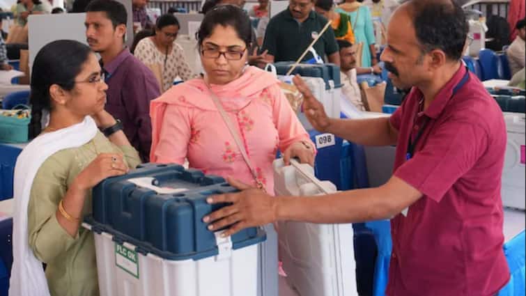 चुनाव में क्या होता है माइक्रो ऑब्जर्वर का काम, मिलती है ये जिम्मेदारी What is the work of a micro observer in elections does he get this responsibility चुनाव में क्या होता है माइक्रो ऑब्जर्वर का काम, मिलती है ये जिम्मेदारी