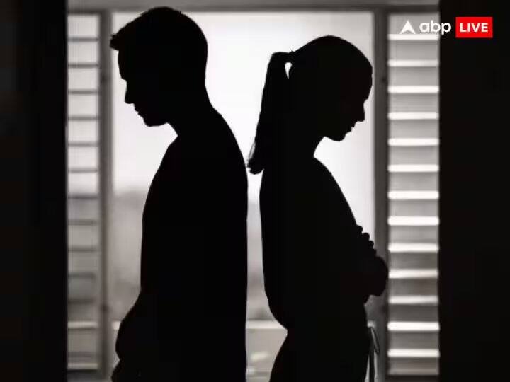 કુંડળીમાં 8મું અને 12મું ઘર પણ છૂટાછેડા માટે મહત્વપૂર્ણ ભૂમિકા ભજવે છે. જ્યોતિષશાસ્ત્રમાં શુક્રને પતિ-પત્ની વચ્ચેના સંબંધને જાળવી રાખનાર ગ્રહ માનવામાં આવે છે.