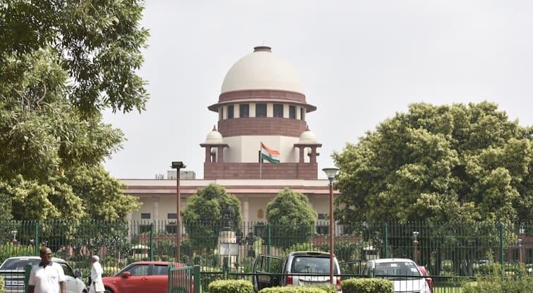 Prayagraj News Supreme Court stays Allahabad High Court decision on UP Madarsa Board Act ann UP News: मदरसा एक्ट पर आए सुप्रीम कोर्ट के फैसले का मुस्लिम समुदाय ने किया स्वागत, जानें क्या कहा