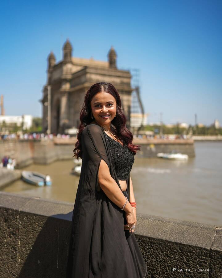 अभिनेत्री देवोलिना भट्टाचार्जी चित्रपटांमध्ये पदार्पण केल्याबद्दल खूप आनंदी आहे. तिने सांगितले की, चित्रपट करणे याचा अर्थ असा नाही की ती छोट्या पडद्यावर किंवा वेबवर काम करण्यापासून मागे हटेल.(photo:devoleena/ig)