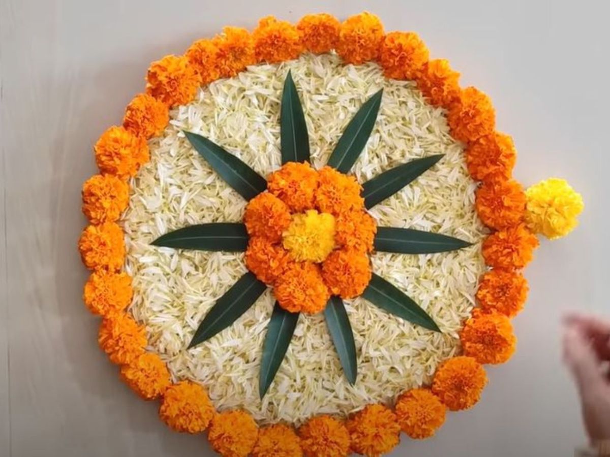 Gudi Padwa 2024 Rangoli : गुढीपाडव्याला तांदळाने काढा 'या' झटपट रांगोळ्या! सुख-समृद्धी, देवाधिकांचा आशीर्वाद मिळवा