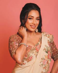 आलीशान घर, महंगी कारें फिर भी नॉर्मल लाइफ जीती हैं टीवी की 'अनुपमा', जानें- रुपाली गांगुली की नेटवर्थ