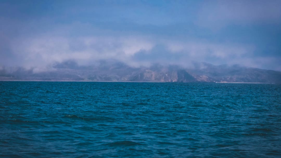 What is the depth of the Pacific Ocean the answer will surprise you कितनी है प्रशांत महासागर की गहराई? चौंका देगा जवाब