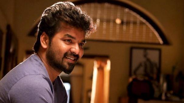 2007ம் ஆண்டு வெங்கட் பிரபு இயக்கத்தில் சென்னை 28 படத்தின் மூலம் நடிகராக நல்ல வரவேற்பை பெற்றார்.